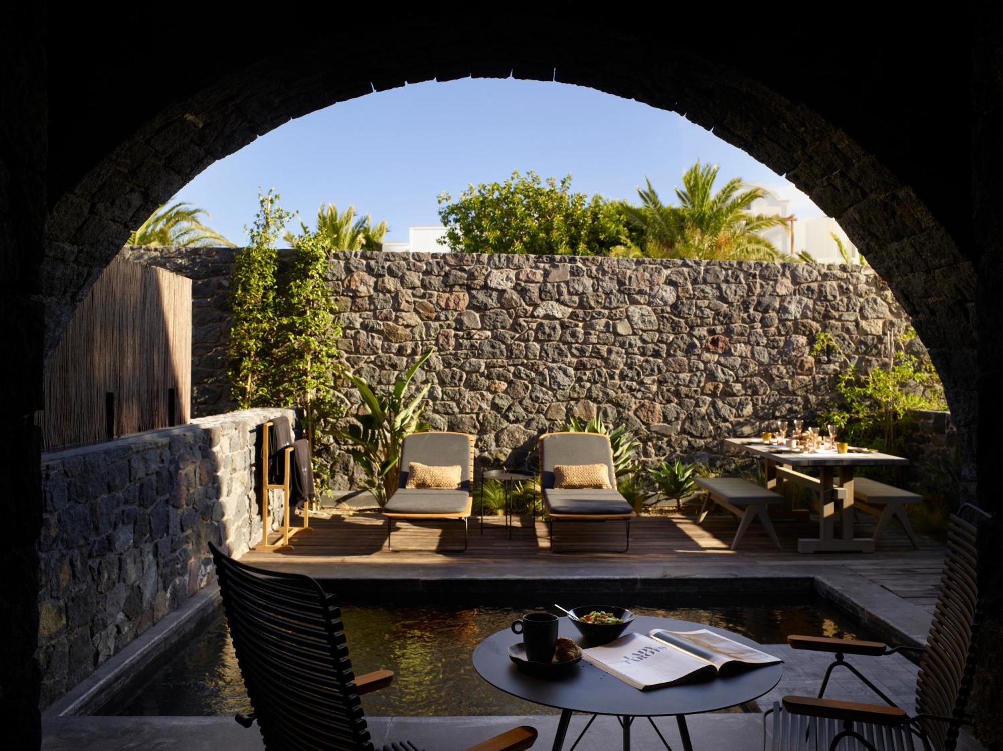 Radisson Blu Zaffron Resort, Santorini (Adults Only) Kamári Quarto foto