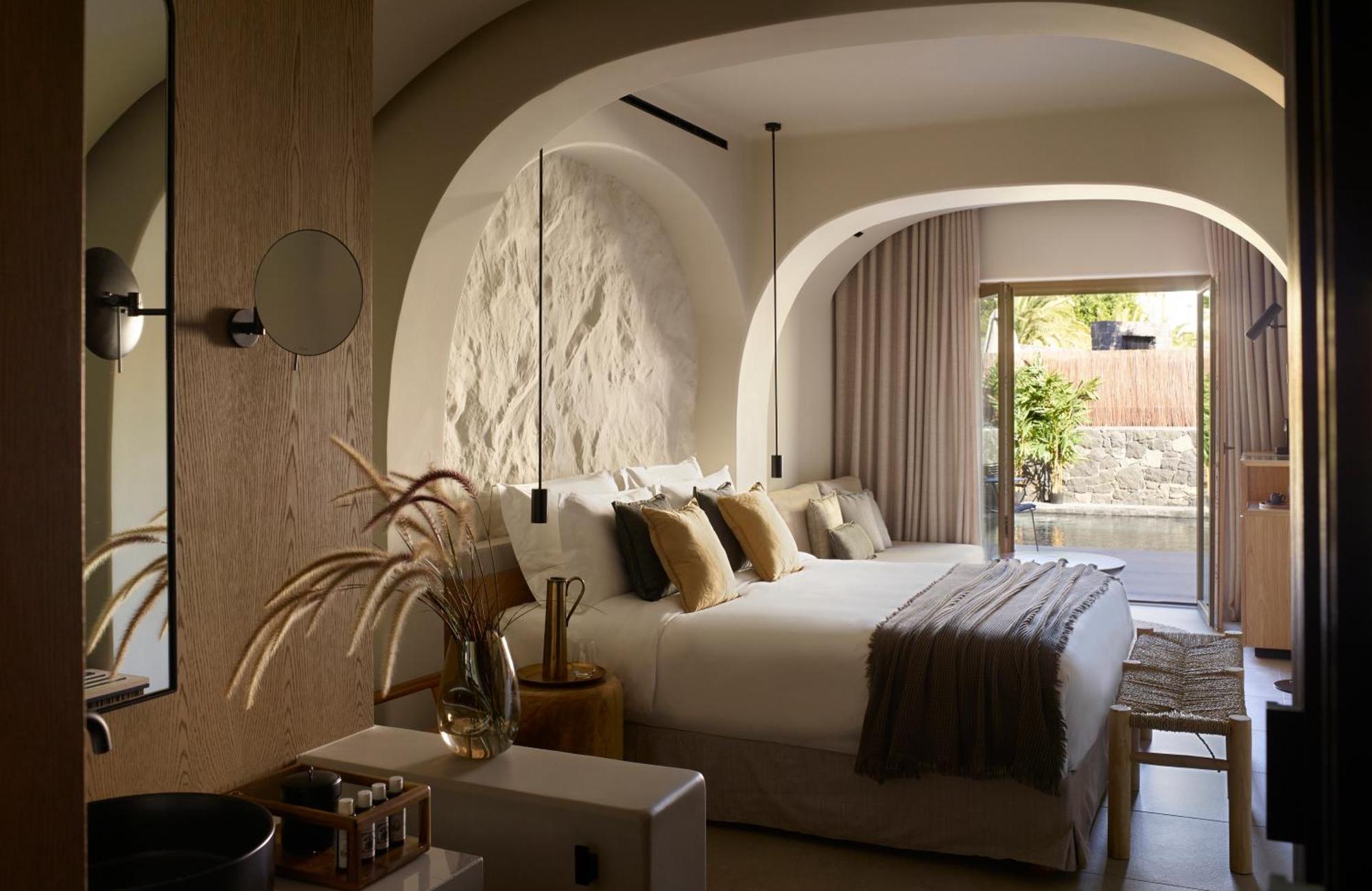 Radisson Blu Zaffron Resort, Santorini (Adults Only) Kamári Quarto foto